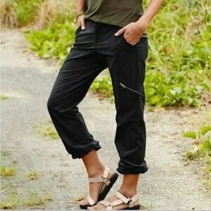 Athleta Palisade Straight Leg Cinch Hem Athletic Cargo Pants | Black | 2
